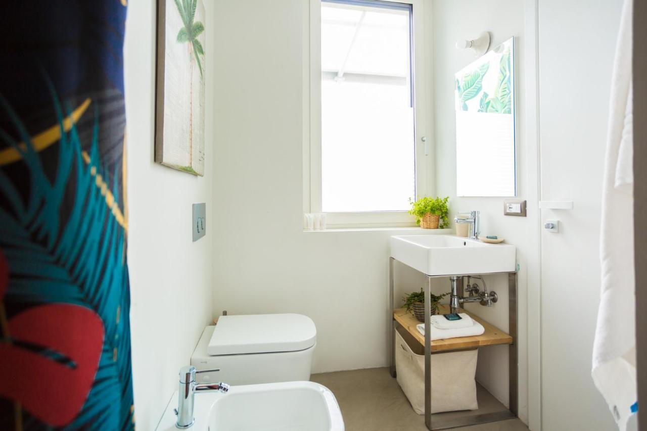 Tropical Micro Studio With Terrace And Duomo Views Milan Luaran gambar